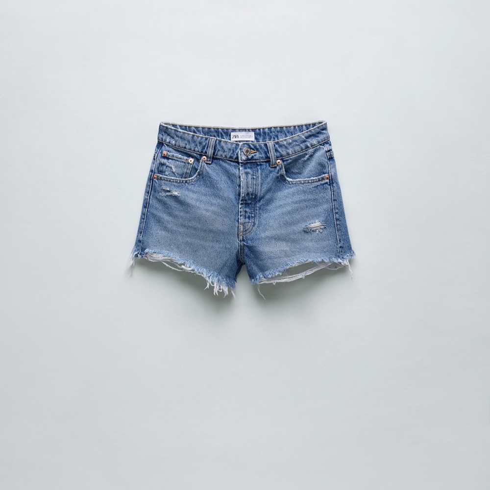 𝗡𝗪𝗧 𝗭𝗮𝗿𝗮 • Frayed Mid-Rise Denim Shorts Distressed Washed Size 4